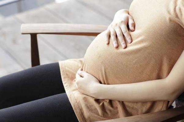 comfortable sitting positions during pregnancy